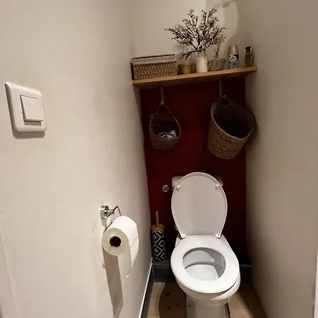 Дом отдыха Charmante Maison Au Coeur De - Parking